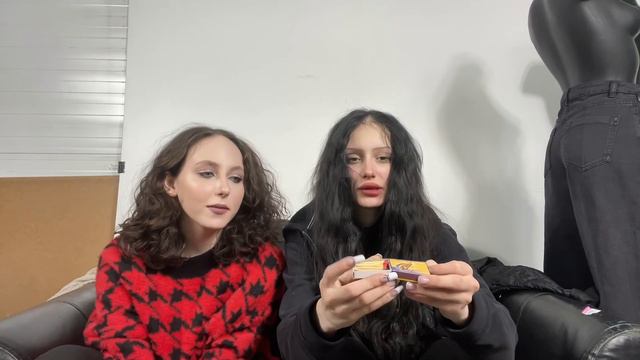 НАШЛИ В КАРМАНЕ ОДЕЖДЫ ИЗ СЕКОНДА ВОНЮЧИЕ…
