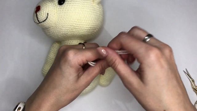 Нитяное крепление лапок для игрушек амигуруми. Thread Fastening Of Paws For Amigurumi Toys.