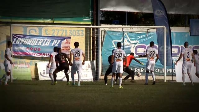 Dexter Lewis se convirtió en el quinto portero manudo en anotar un gol