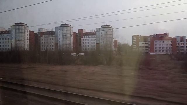 Город Пушкин, станция Царское Село — из окна поезда