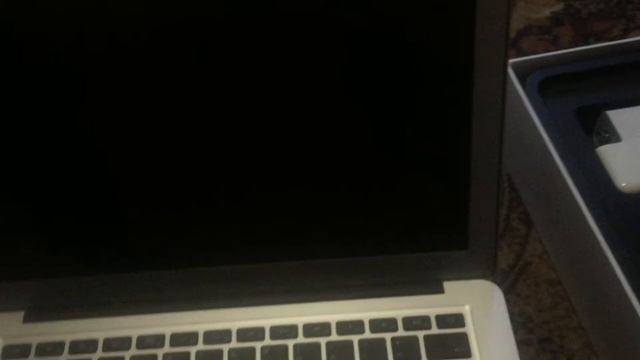 Распаковка MacBook