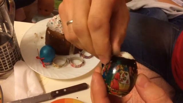 Как очистить яйцо на пасху