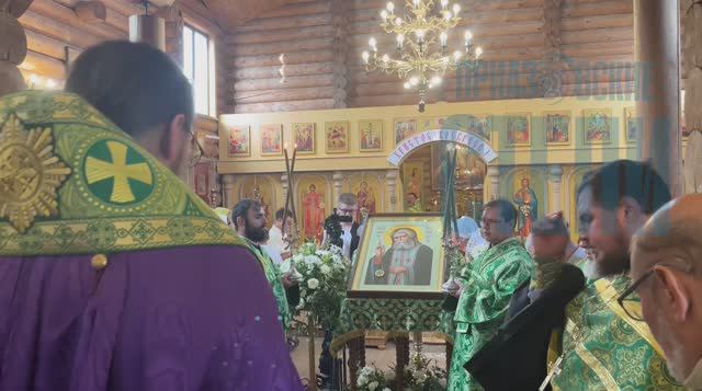 Вчера в Спасо-Преображенский храм Ейска прибыла икона с мощами Серафима Саровского