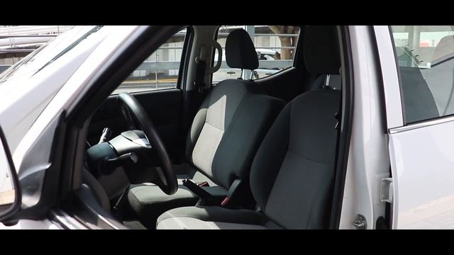 Nissan NP-300 Doble Cabina Estacas 2018 ?