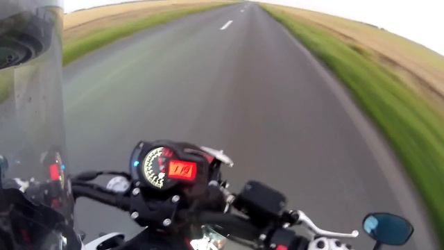 Benelli 600 vs kawasaki ninja en 6-r