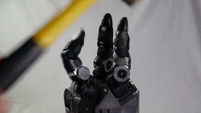 Shadow Robot представила новую модель роботизированной руки Shadow Hand.