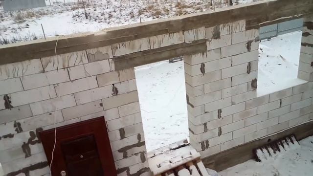 Монтаж мауэрлата на стену