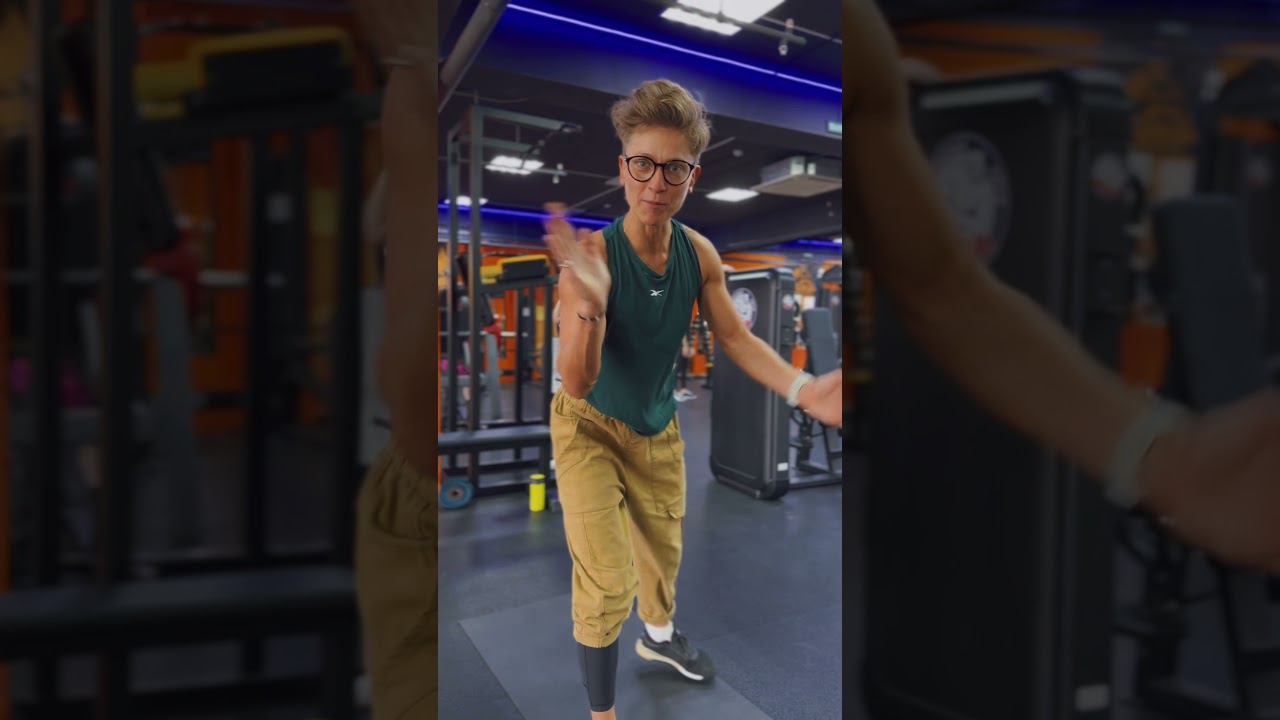 Короткая тренировка "Лесенка". Махи гирей + бёрпи.  #тренировка  #мышцы #sports