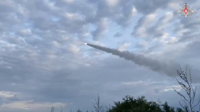 🔥 Расчет ТОС-2 «Тосочка» уничтожил опорный пункт ВСУ