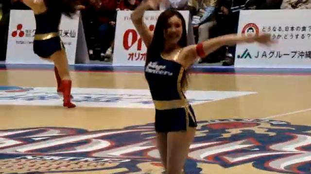 Okinawan Kings Cheerleaders.MPG