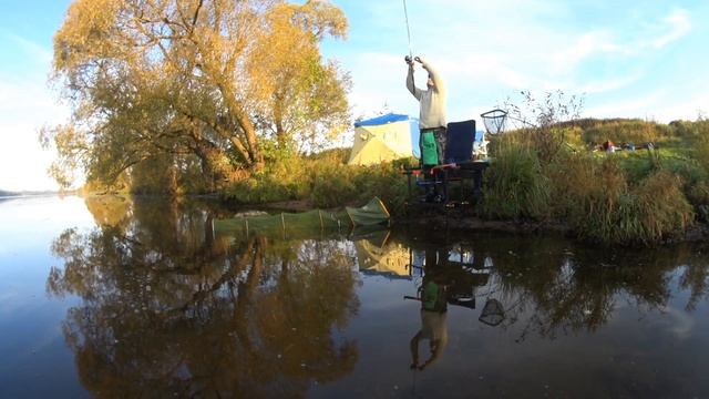 Я тут вчера закормил.  ловля леща осенью. Russian fishing