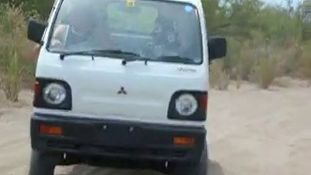 mitsubishi minicab Suzuki Carry In Blythe Ca test ride