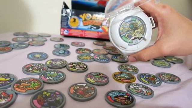 YO-KAI WATCH UNBOXING FULL BOX SERIES 1 MEDALS + MEDALLIUM & PAGES