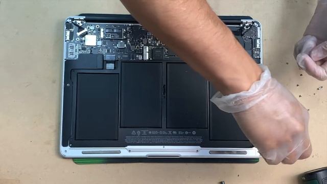 MacBook Air 13" 2015 Replacement Faulty Battery