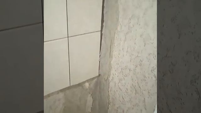 Потоп в подъезде в одном из домов в Нижнекамске привёл к замыканию розеток
