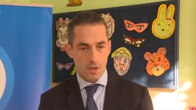 Novogodišnji paketići mališanima u Zemunskoj bolnici