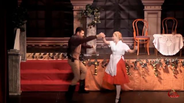 Szirmai Albert： HOPPSZA SÁRI... Előadja： Pyka Alexandra és Sárkány Krisztián #upskirt#оперетта#танец
