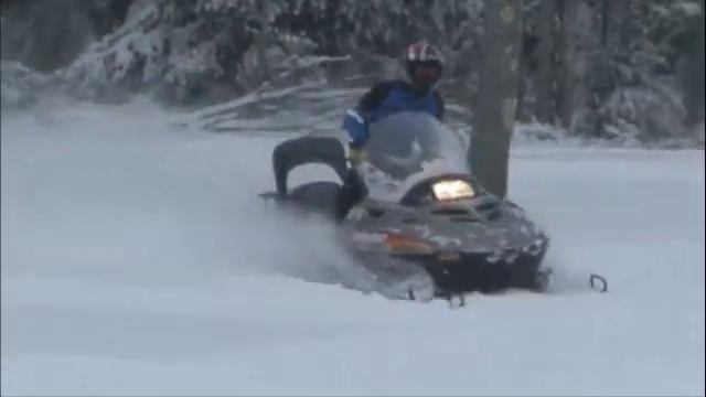 Doodlin' around on the snowmoble at home