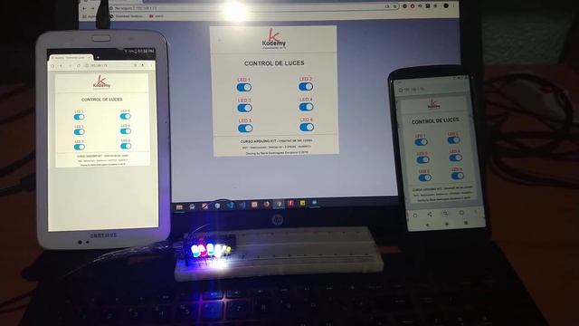 ✅ Control SINCRONIZADO de LUCES con Aplicación Web  con NodeMCU ESP8266 WebSocket WebServer