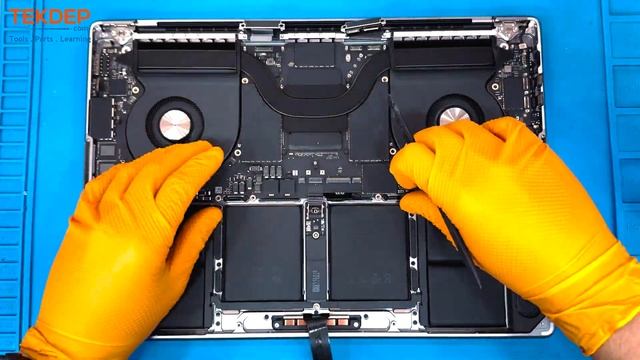 M2 MAX 16 MacBook Pro Full Teardown Repair Disassembly Guide