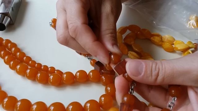 Какой янтарь особо ценный а какие янтарные бусы не ценятся