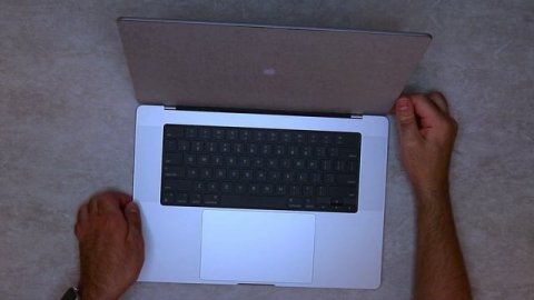 M2 Max MacBook Pro 16-Inch Unboxing!