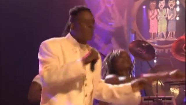Earth, Wind & Fire (7/19) -  Lets Groove