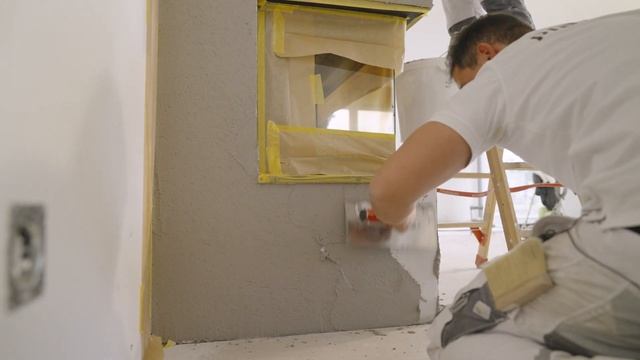 Spachteltechnik gebrochener Stein Effekt am Kamin