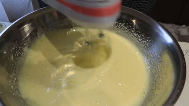 Собрали урожай моркови и приготовили морковный торт.