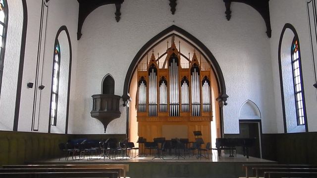 Немецкая лютеранская кирха в Баку (органный зал)