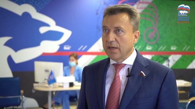 Депутат Госдумы Анатолий Выборный подвел недельные итоги работы Центральной московской приемной ЕР