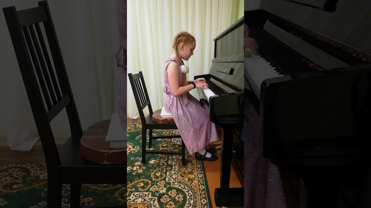 Некрасов сонатина ми минор, исполняет Одинаева Александра (класс преподавателя Жемойтук Н.А.)
