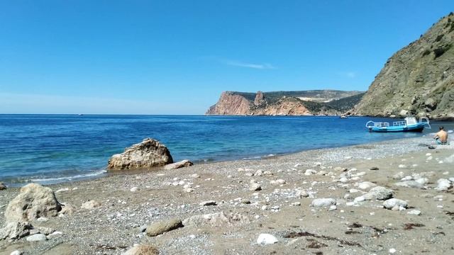 Суета на пляже, Балаклава, Севастополь, Крым.
