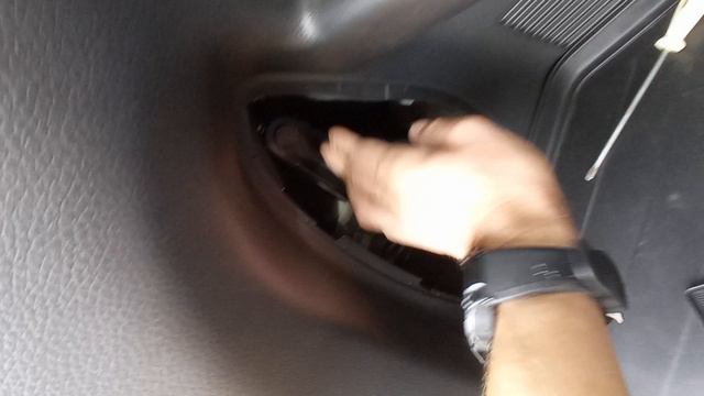 Устраняем скрип багажника Nissan T32 (2021 год выпуска)