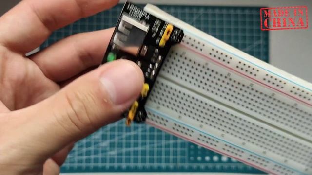 Обзор модуля питания для макетных плат.