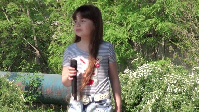 Наташа Наконечная, "Кукла с розовым бантом"