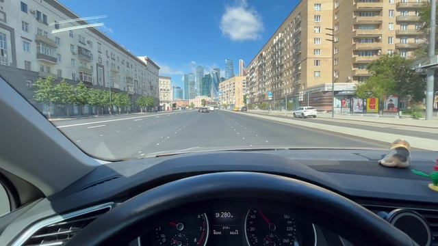 Высотки вид Кутузовский проспект Москва сити