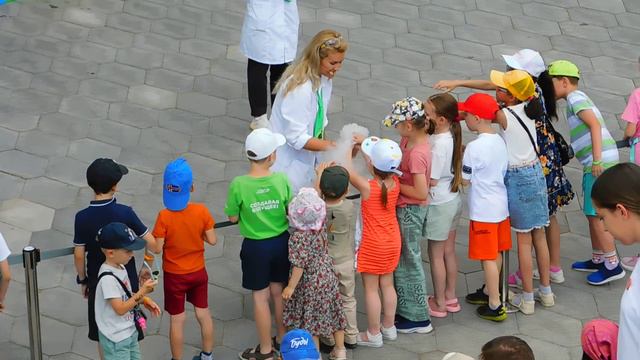 Детский научно-просветительский фестиваль «НаучФЕСТ» в Зарядье (02.06.2024)