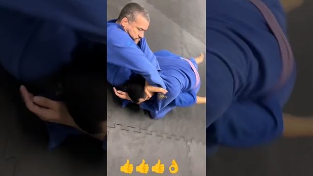 Удушающий отворотом смотреть всем! #shortsvideo #боевоесамбо #мма #самбо #техника #mma #джиуджитсу