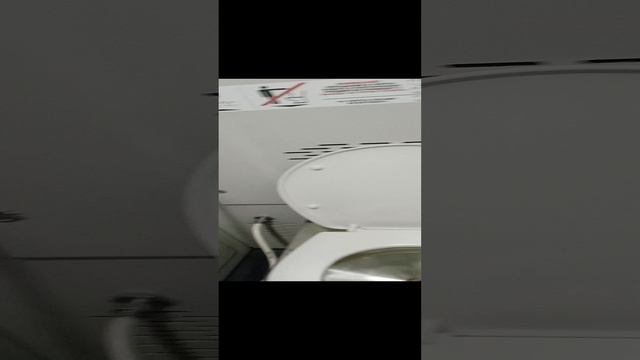 Туалет и душ в купейном междугороднем вагоне