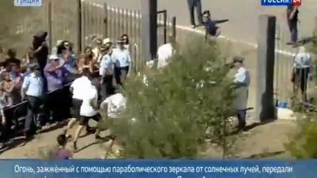 Олимпийский огонь начал путешествие по Греции