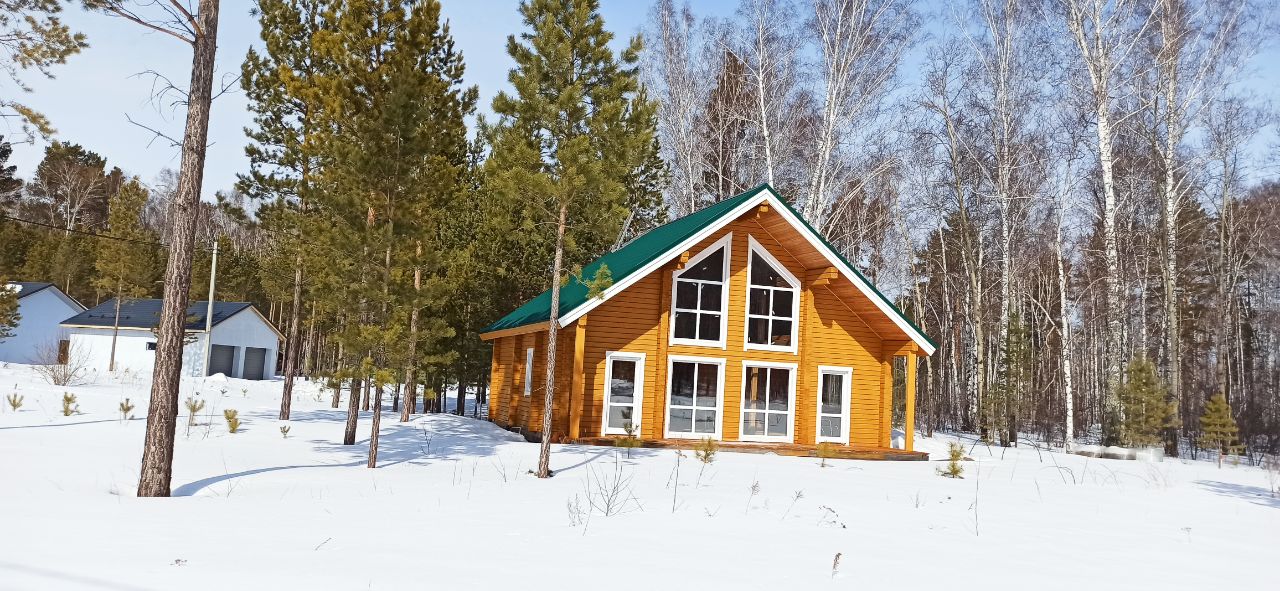 Сказочный домик в сосновом лесу у озера в продаже. Новосибирск