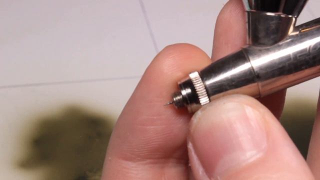 How to Paint Warhammer For Beginners - Thinning Paint For Airbrush