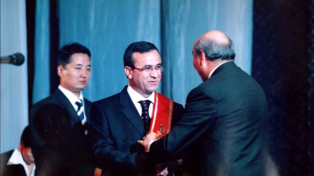 ORHAN İNANDI ASLINDA KİM!