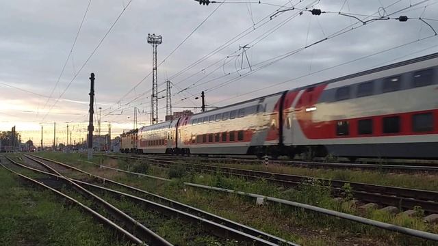 Электровоз ЭП20-038 с поездом №739 Воронеж - Москва
