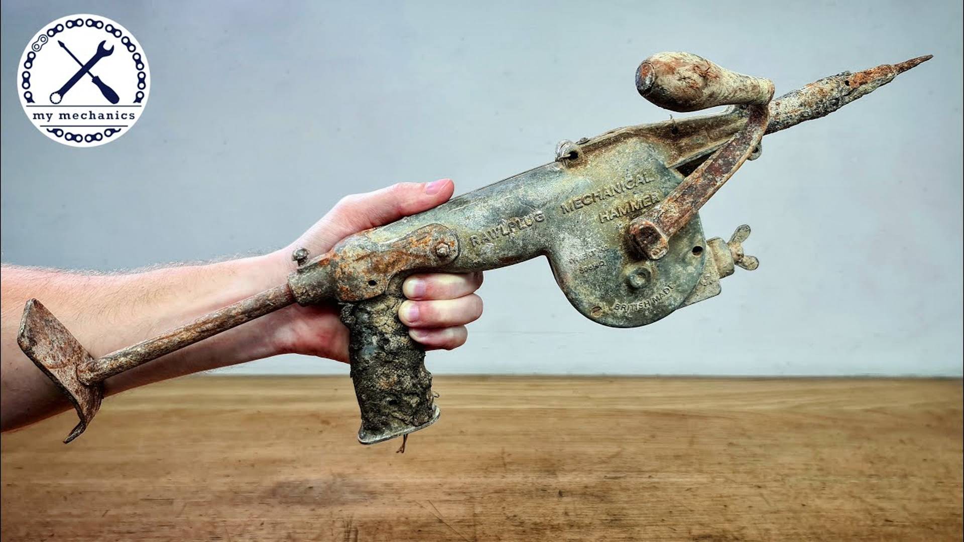 Antique Hand Cranked Hammer Drill - Restoration (2160p_25fps_AV1-128kbit_AAC)