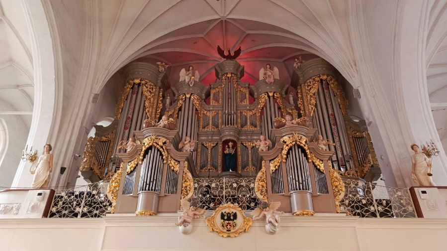 Экскурсия по органному залу Кафедрального собора, г. Калининград. Риффы никто не отменял...
