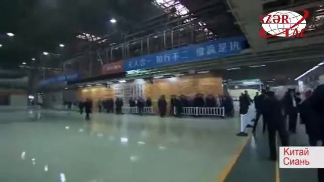 Президент Ильхам Алиев ознакомился с автомобильным заводом Шааньси в городе Сиань