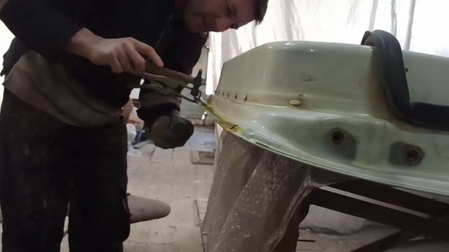 правильный ремонт автомобильной двери, борьба с ржавчиной и покраска двери