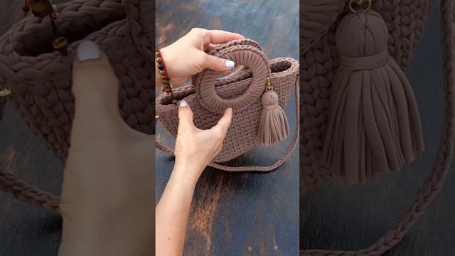 Сумка связана крючком👍
